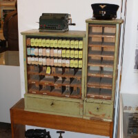 © Peter Hürzeler  Billetschalter der SETB ausgestellt im Sernftalbahnmuseum Billetschalter der SETB