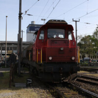 © Peter Hürzeler
Überfuhrzug der SBB mit Bm4/4 in den Hafen Kleinhünigen. Bm4/4